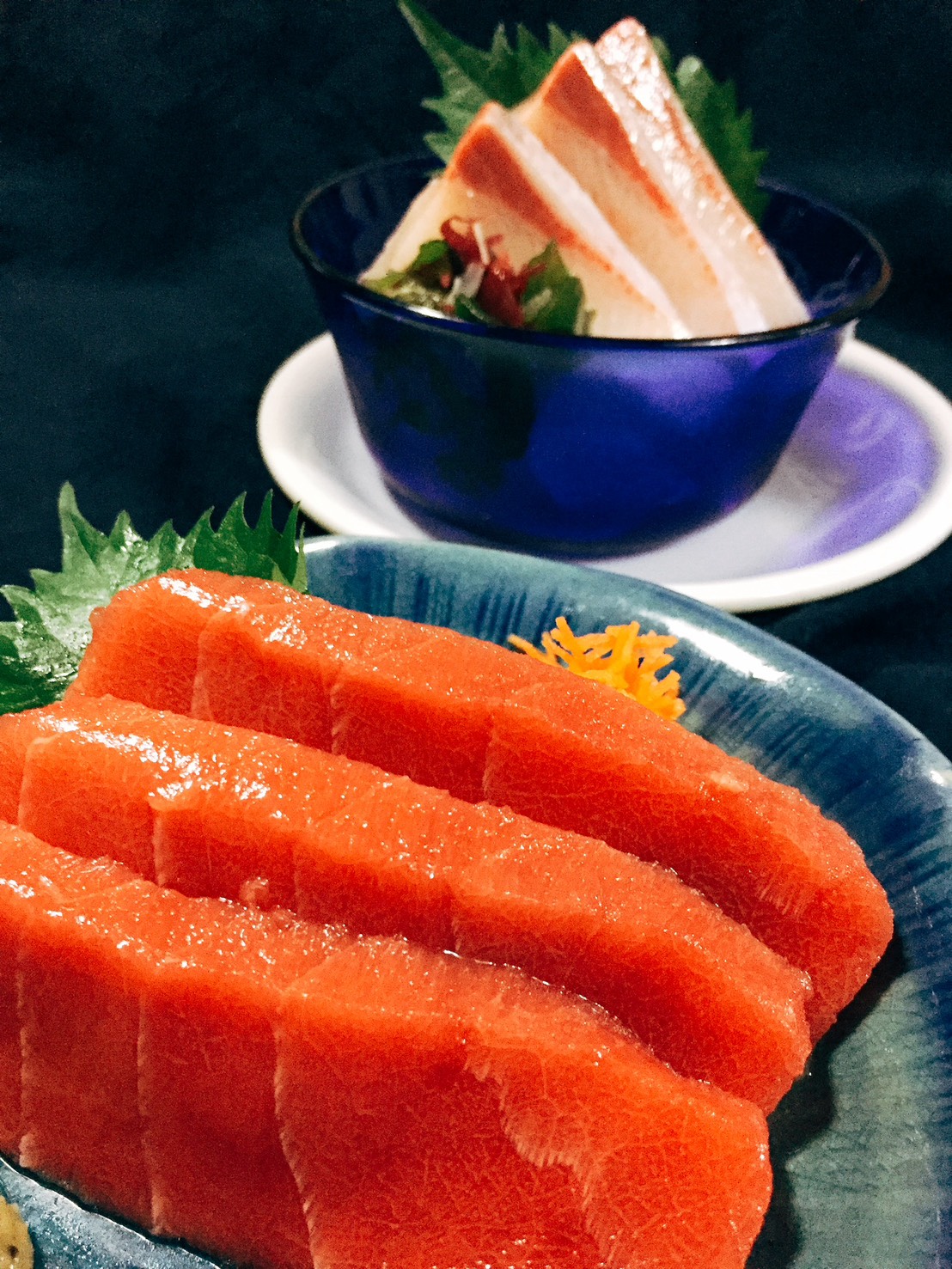 毎朝仕入れる鮮魚と旬の食材